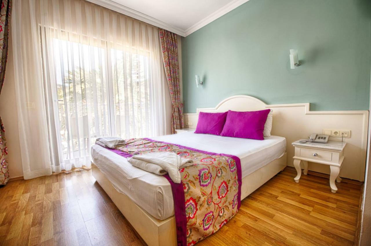 S3 Hotels Orange Олудениз Екстериор снимка